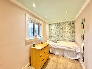 Photo 10- click for photo gallery